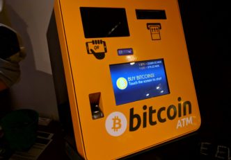Crește cererea față de Bitcoin - Peste 10 000 de ATM-uri Bitcoin instalate în 2021
