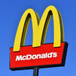 Elfogadja a bitcoint a McDonald's és a Walmart